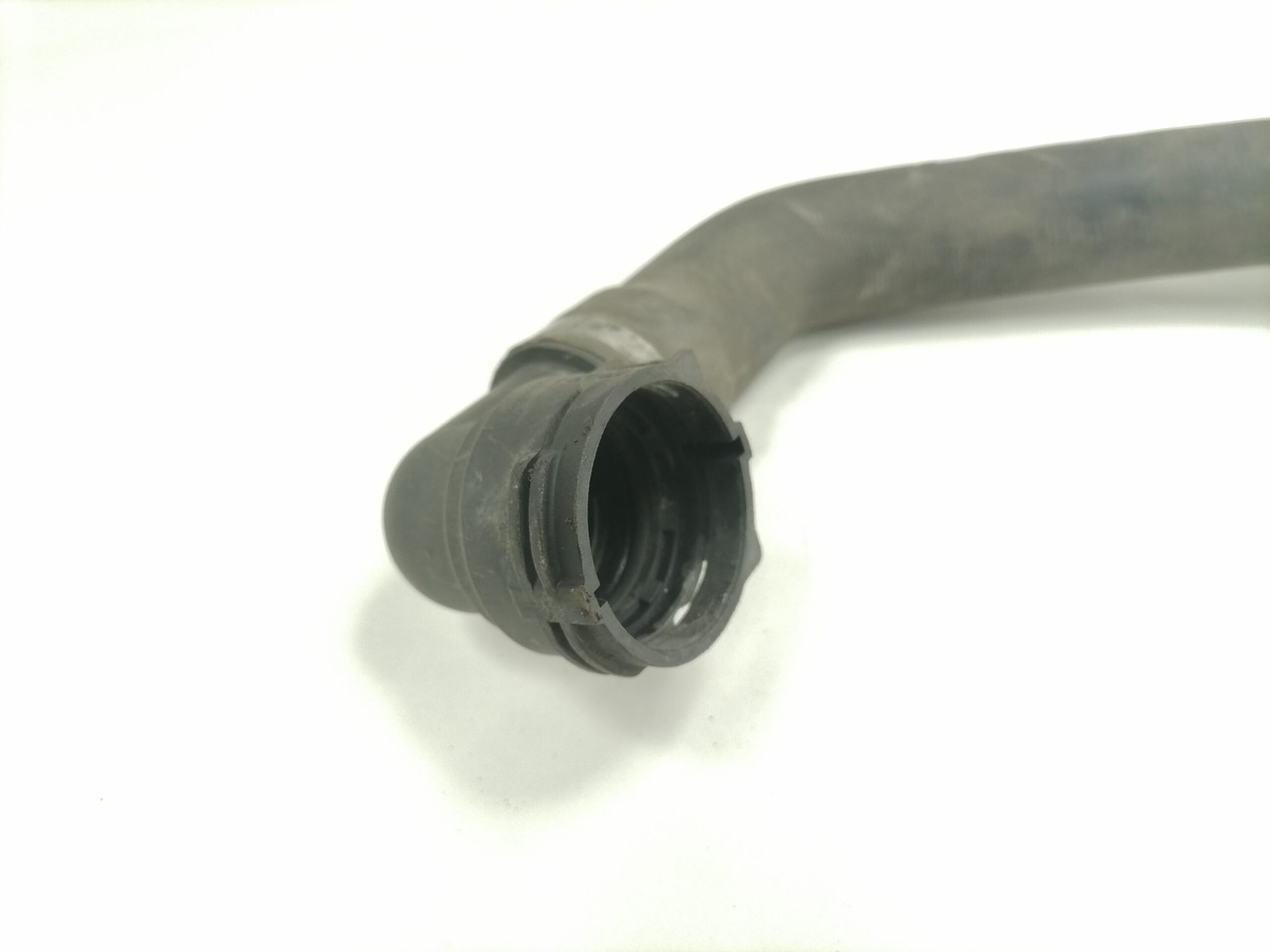 Mercedes-Benz Coolant pipe A9615002972 - Kühlsystem für LKW: das Bild 2 Mercedes-Benz Coolant pipe A9615002972 - Kühlsystem für LKW: das Bild 2