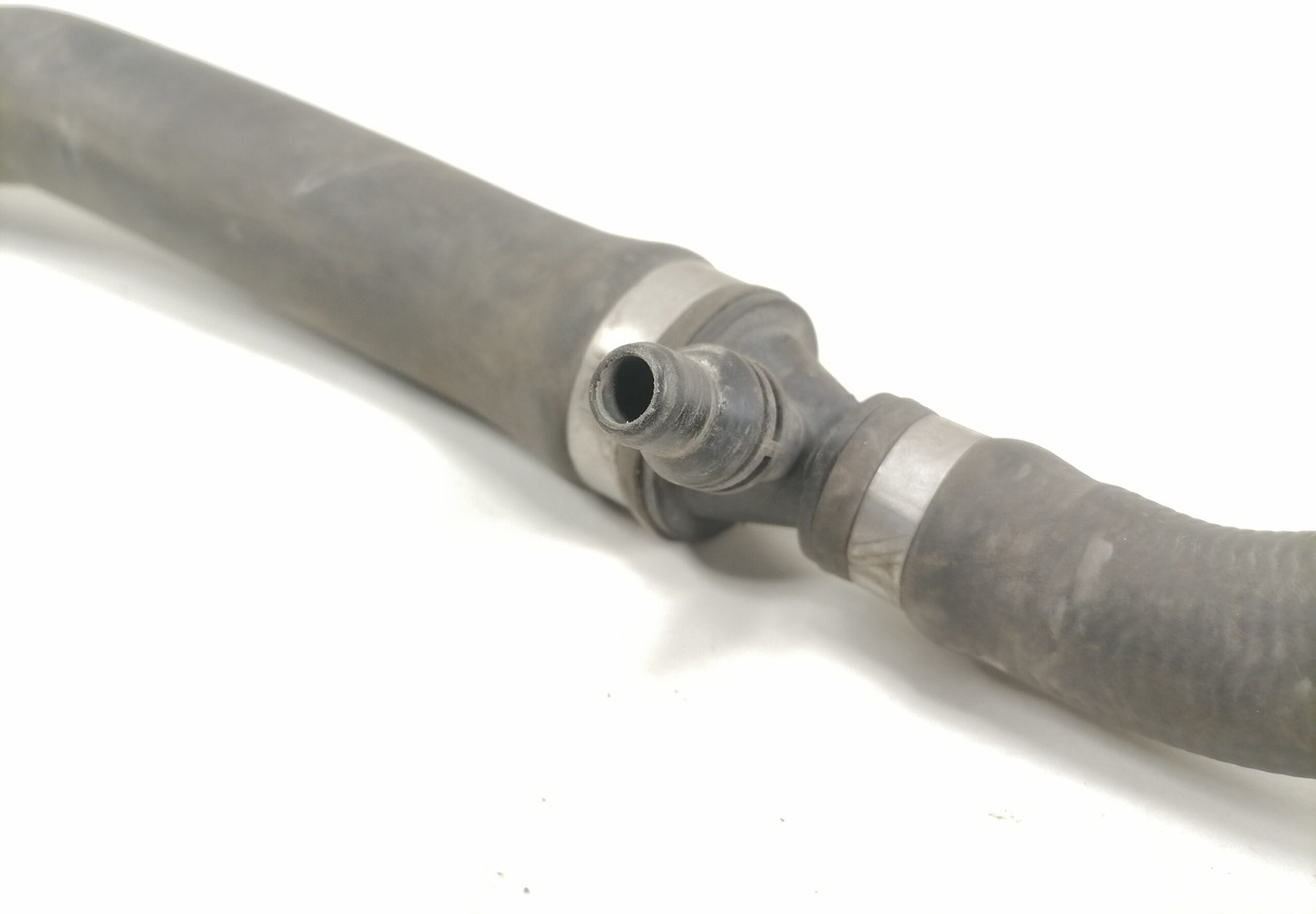 Mercedes-Benz Coolant pipe A9615002972 - Kühlsystem für LKW: das Bild 3 Mercedes-Benz Coolant pipe A9615002972 - Kühlsystem für LKW: das Bild 3