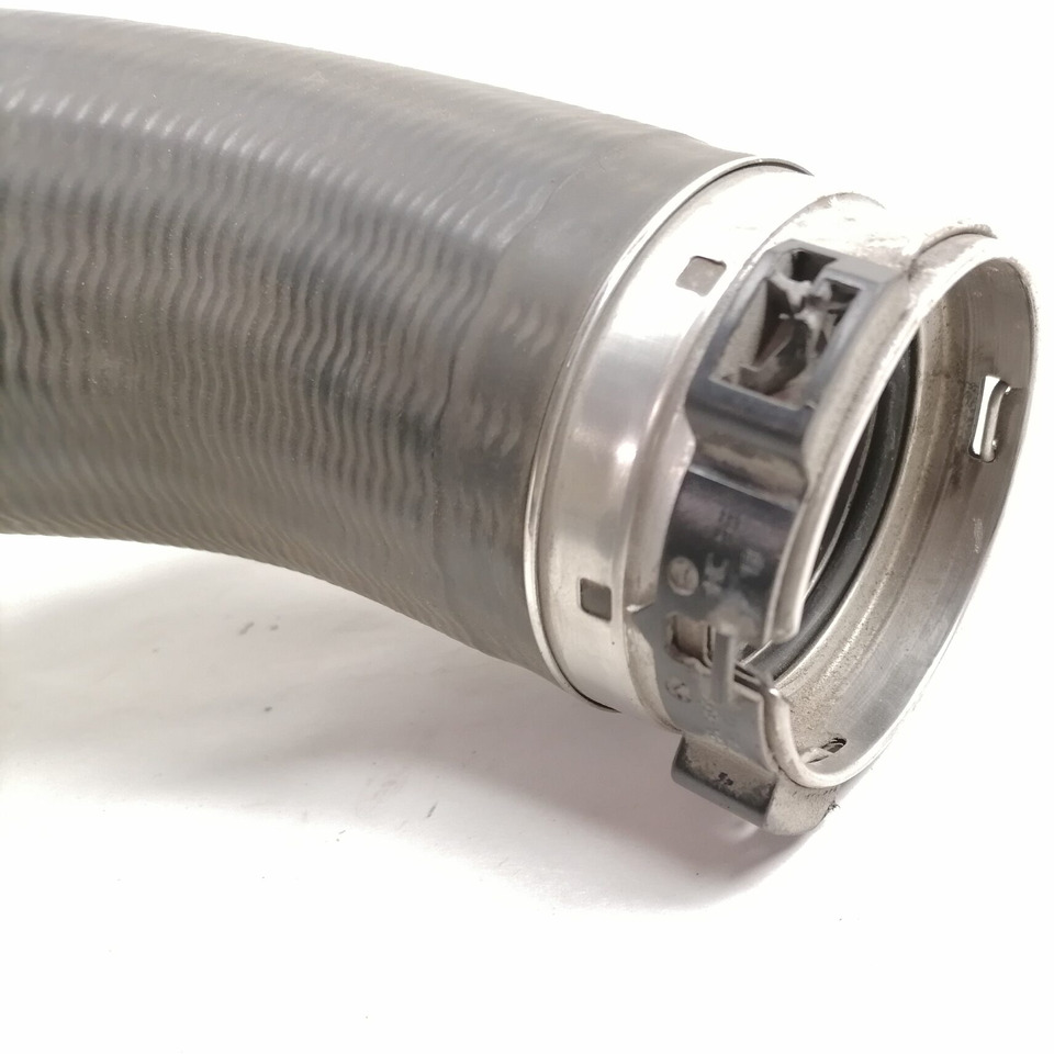 Mercedes-Benz Cooling pipe A9605014584 - Kühlsystem für LKW: das Bild 3 Mercedes-Benz Cooling pipe A9605014584 - Kühlsystem für LKW: das Bild 3
