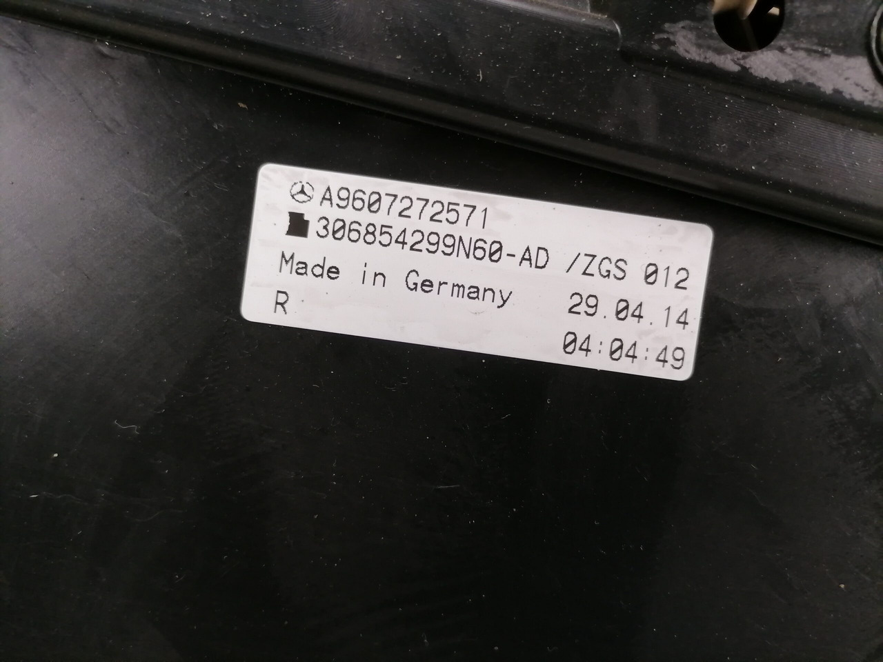 Mercedes-Benz Door trim panel A9607272571 - Tür und Teile für LKW: das Bild 3 Mercedes-Benz Door trim panel A9607272571 - Tür und Teile für LKW: das Bild 3