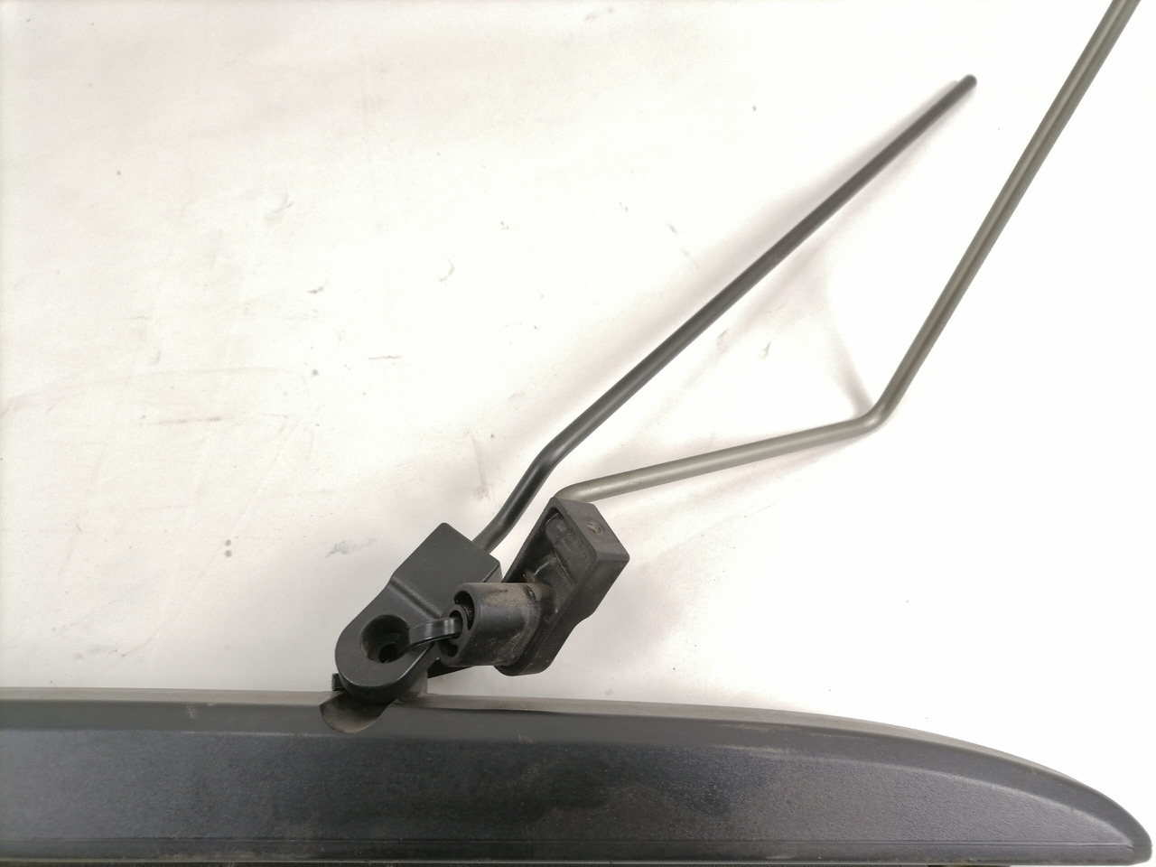 Mercedes-Benz Ruloo A9608100220 - Tür und Teile für LKW: das Bild 3 Mercedes-Benz Ruloo A9608100220 - Tür und Teile für LKW: das Bild 3