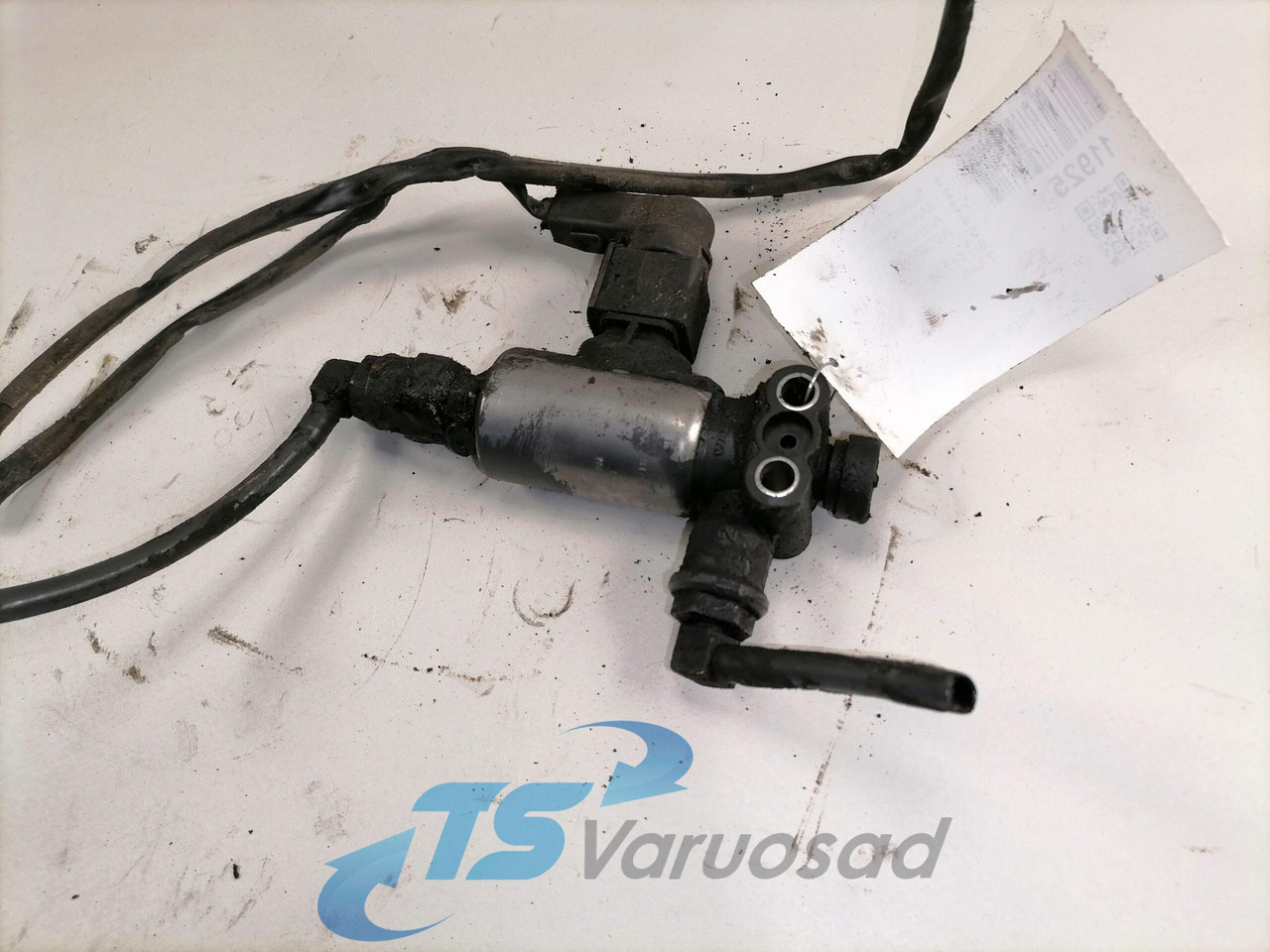 Mercedes-Benz Solenoid valve A0009973712 - Bremsventil für LKW: das Bild 1 Mercedes-Benz Solenoid valve A0009973712 - Bremsventil für LKW: das Bild 1