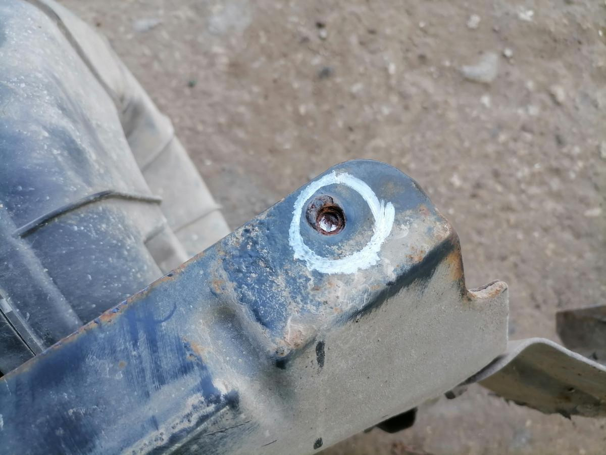 Scania Air filter housing 1870002 - Luftansaugsystem für LKW: das Bild 5 Scania Air filter housing 1870002 - Luftansaugsystem für LKW: das Bild 5