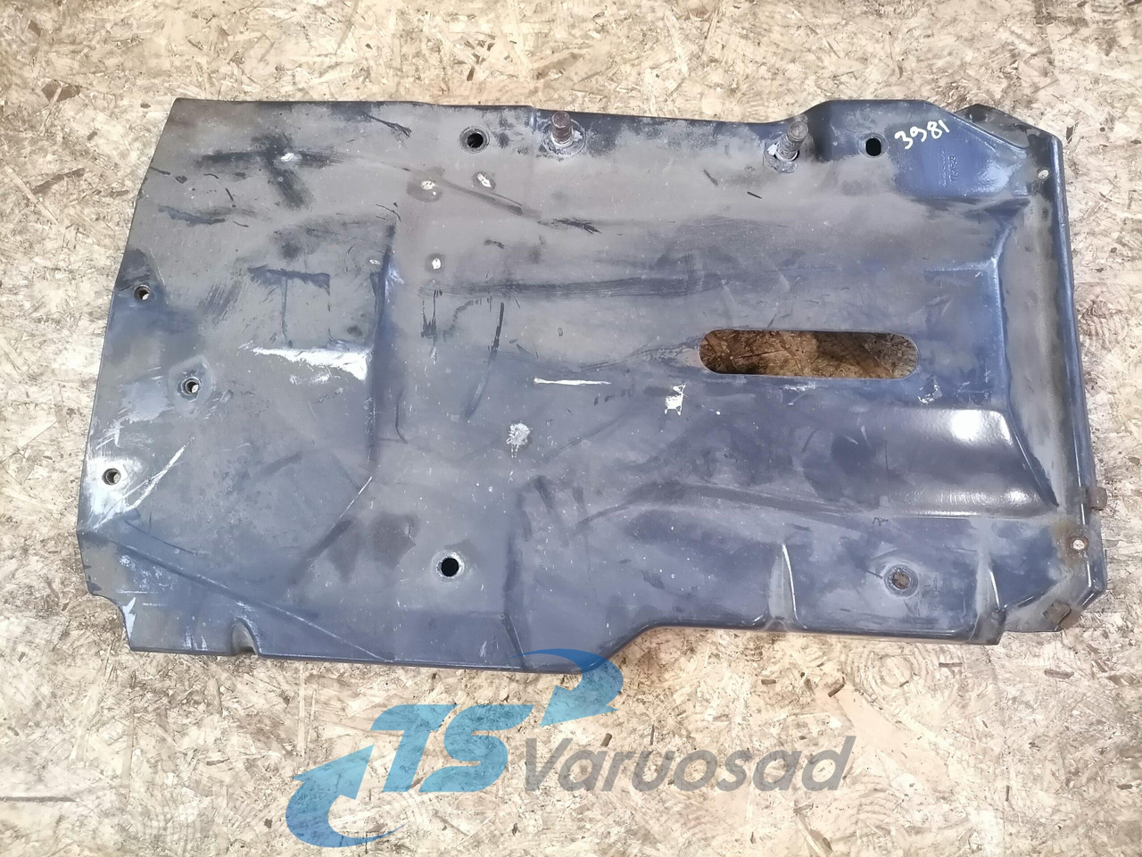 Scania Air filter housing carrier 1741549 - Luftansaugsystem für LKW: das Bild 2 Scania Air filter housing carrier 1741549 - Luftansaugsystem für LKW: das Bild 2