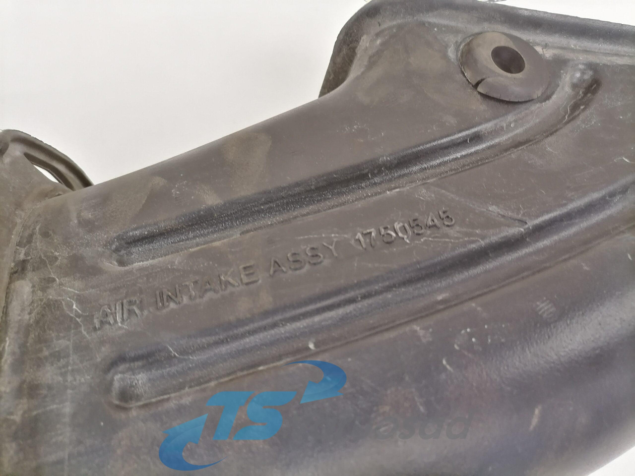 Scania Air intake 1472568 - Luftansaugsystem für LKW: das Bild 5 Scania Air intake 1472568 - Luftansaugsystem für LKW: das Bild 5