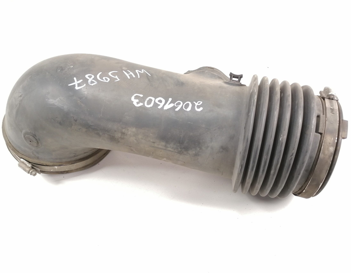 Scania Air intake 1727876 - Luftansaugsystem für LKW: das Bild 4 Scania Air intake 1727876 - Luftansaugsystem für LKW: das Bild 4