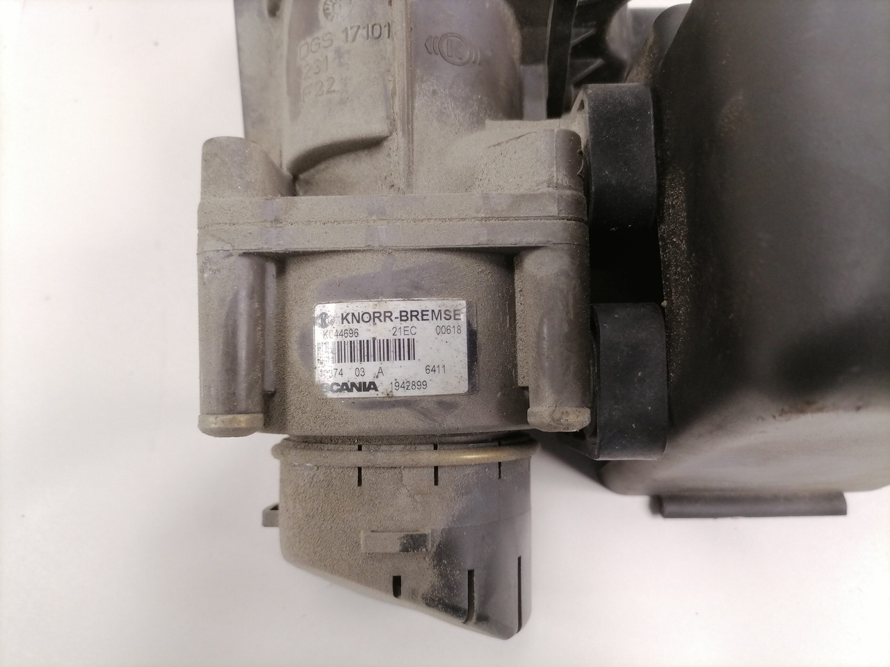 Scania Brake pressure control 1942899 - Bremsventil für LKW: das Bild 2 Scania Brake pressure control 1942899 - Bremsventil für LKW: das Bild 2
