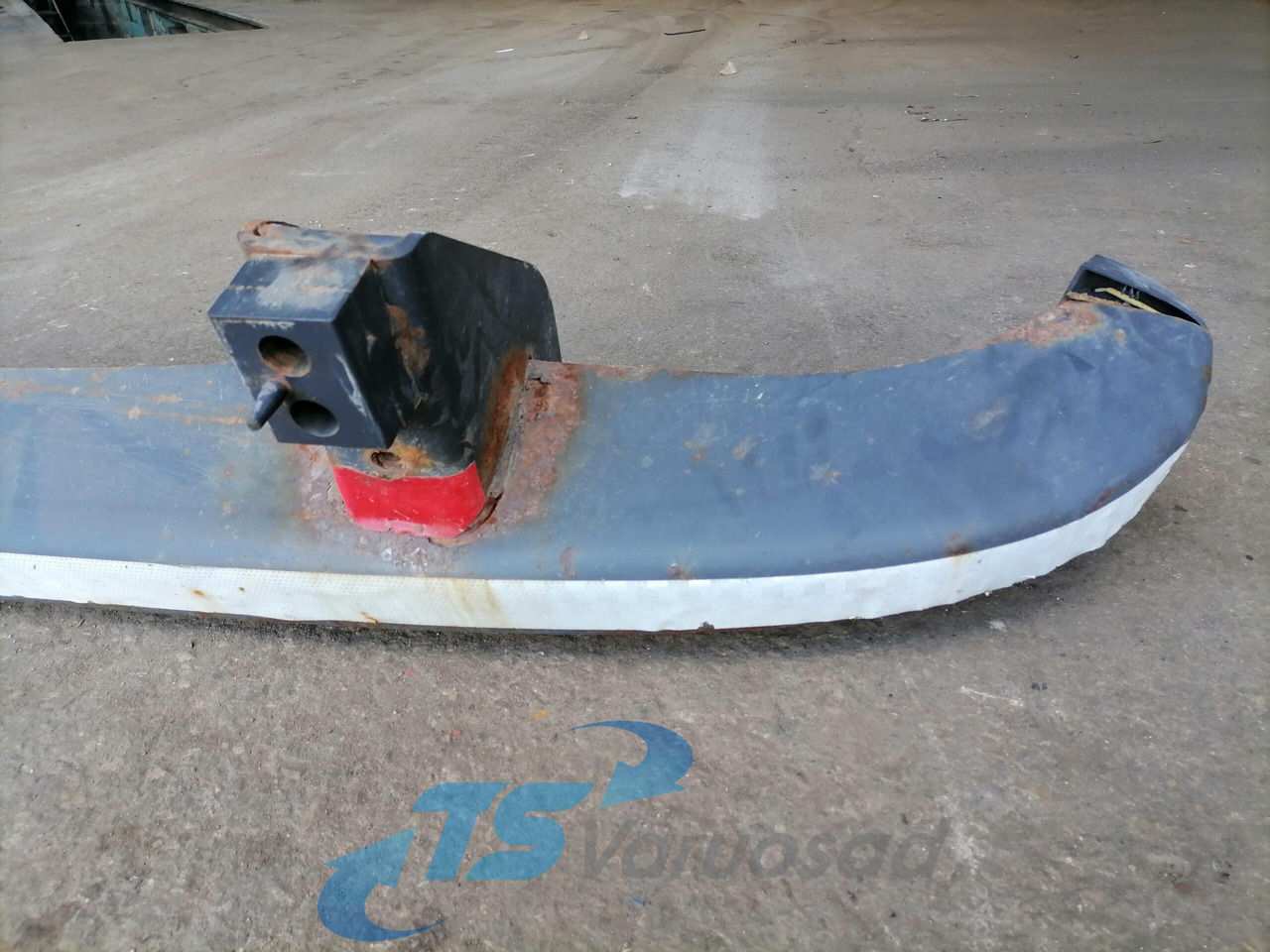Scania Bumper 1853837 - Stoßstange für LKW: das Bild 4 Scania Bumper 1853837 - Stoßstange für LKW: das Bild 4