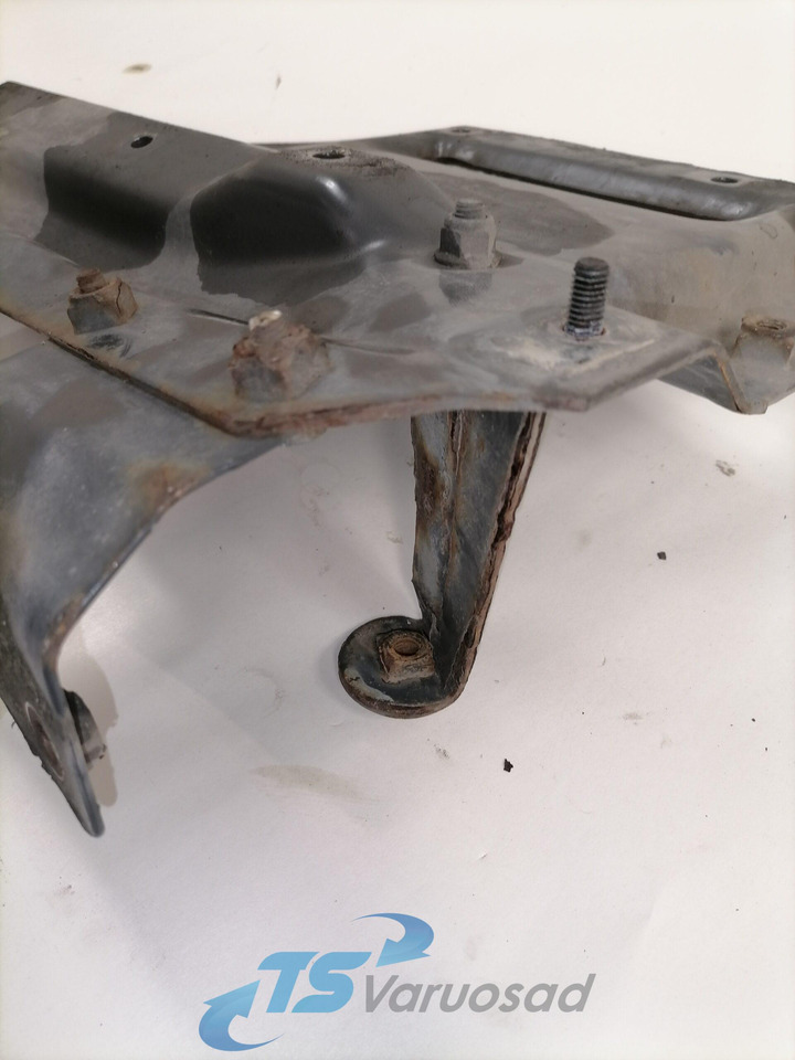 Scania Bumper bracket 1431582 - Stoßstange für LKW: das Bild 3 Scania Bumper bracket 1431582 - Stoßstange für LKW: das Bild 3