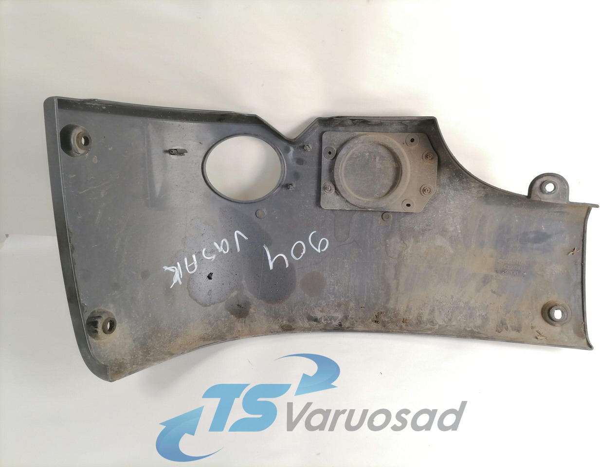 Scania Bumper cover 1439788 - Stoßstangenecke für LKW: das Bild 2 Scania Bumper cover 1439788 - Stoßstangenecke für LKW: das Bild 2