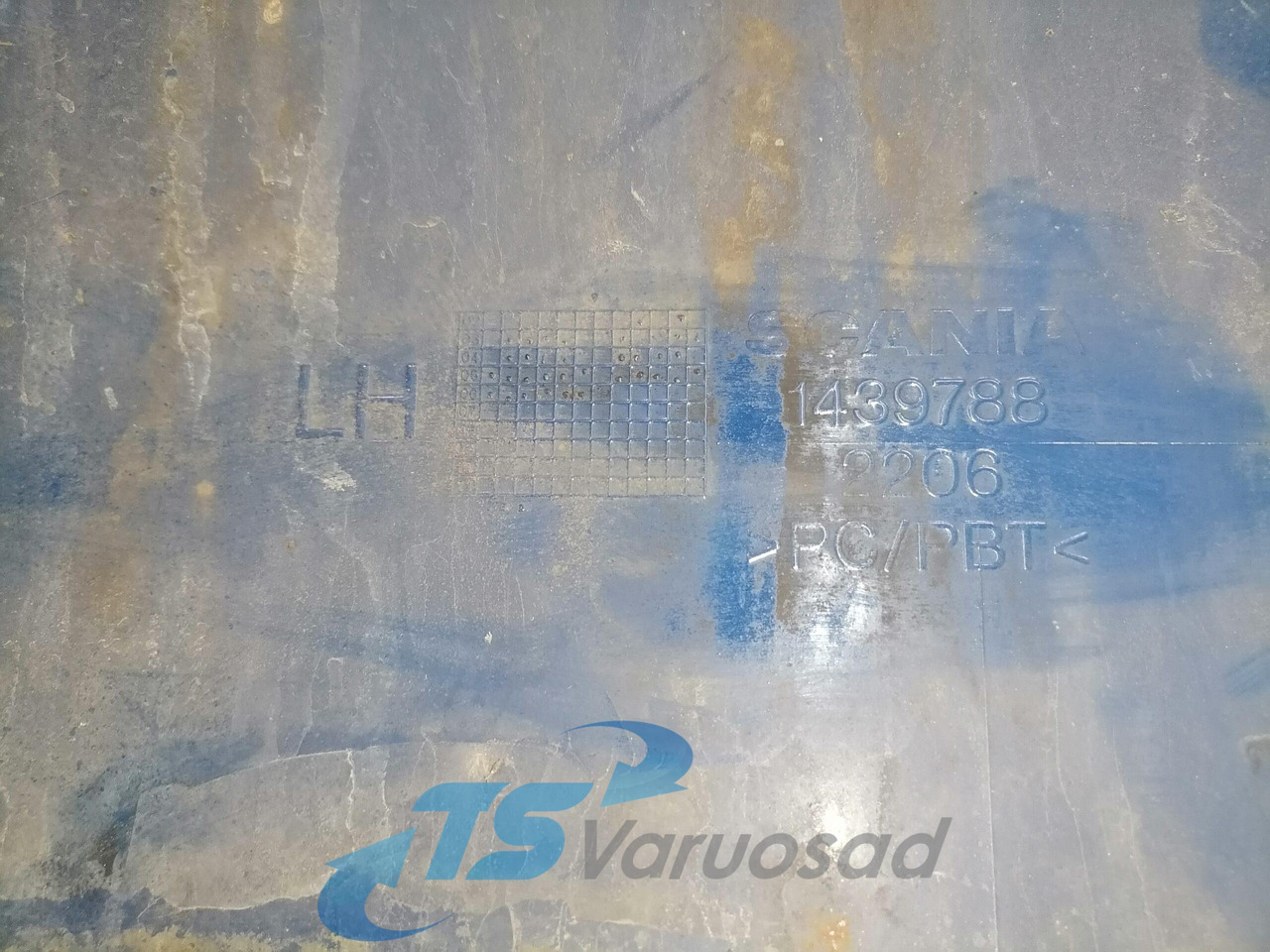 Scania Bumper cover 1439788 - Stoßstangenecke für LKW: das Bild 2 Scania Bumper cover 1439788 - Stoßstangenecke für LKW: das Bild 2