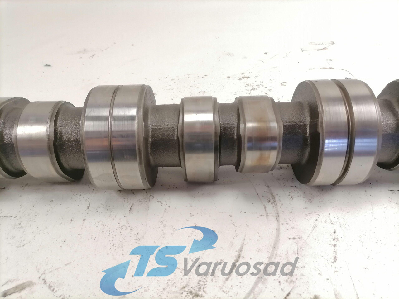 Scania Camshaft 1748794 - Nockenwelle für LKW: das Bild 2 Scania Camshaft 1748794 - Nockenwelle für LKW: das Bild 2