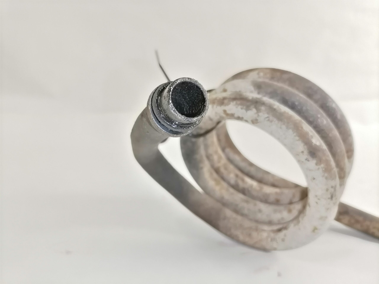 Scania Compressor air pipe 1933077 - Druckluftbremse für LKW: das Bild 3 Scania Compressor air pipe 1933077 - Druckluftbremse für LKW: das Bild 3