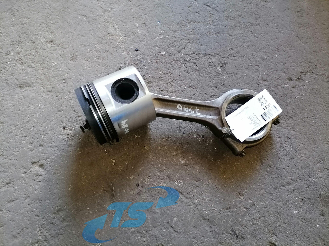 Scania Connecting rod + piston 1791992 - Kolbe/ Ring/ Laufbuchse für LKW: das Bild 1 Scania Connecting rod + piston 1791992 - Kolbe/ Ring/ Laufbuchse für LKW: das Bild 1