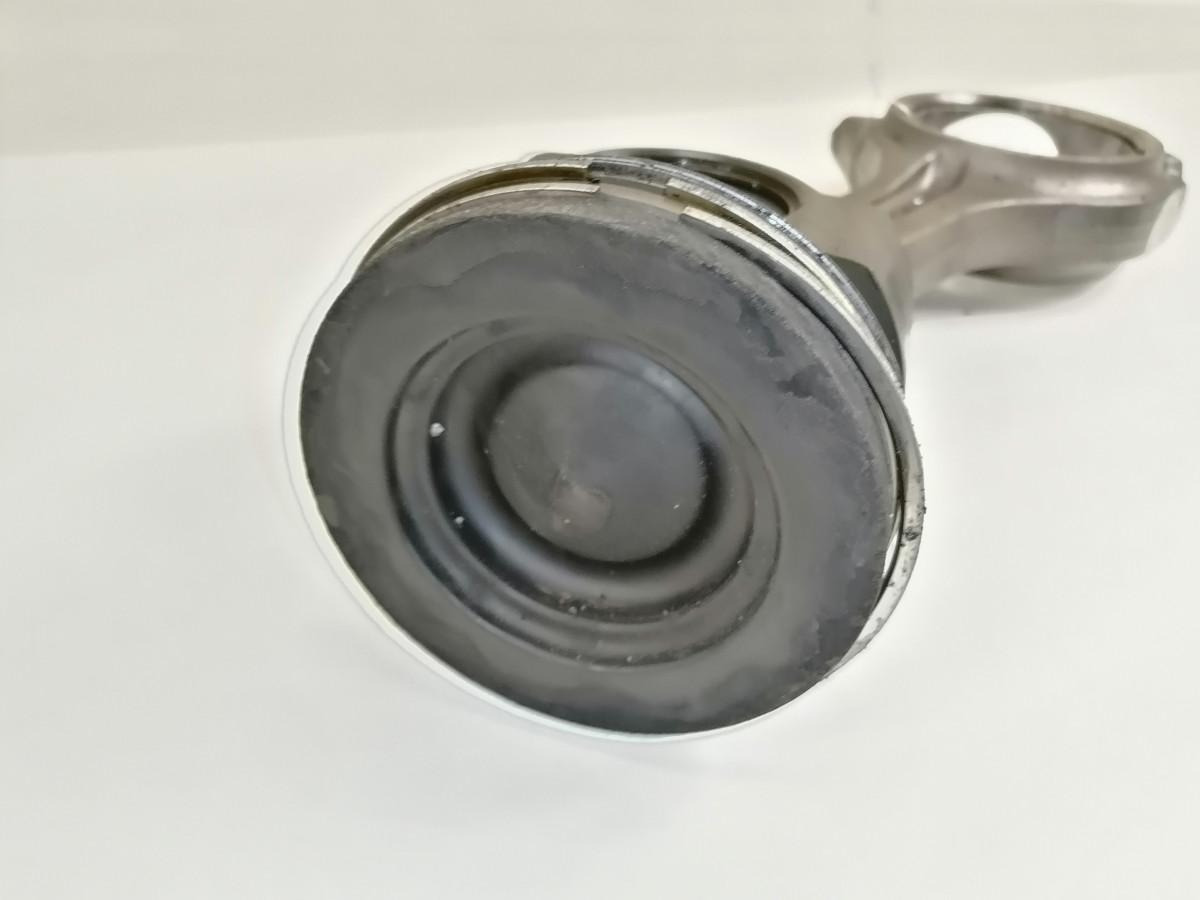 Scania Connecting rod + piston 2428219 - Kolbe/ Ring/ Laufbuchse für LKW: das Bild 4 Scania Connecting rod + piston 2428219 - Kolbe/ Ring/ Laufbuchse für LKW: das Bild 4