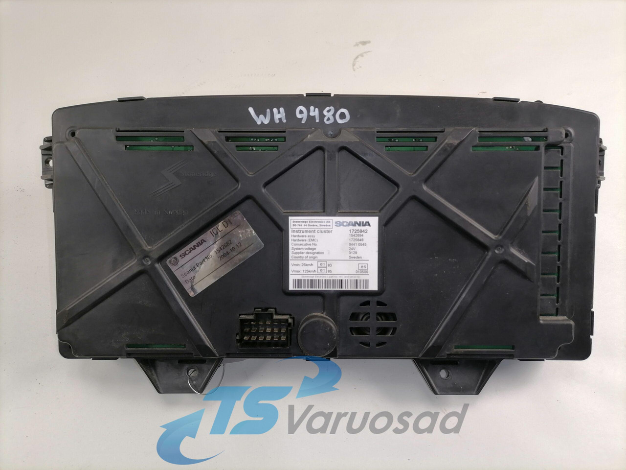 Scania Dashboard 1542682 - Armaturenbrett für LKW: das Bild 3 Scania Dashboard 1542682 - Armaturenbrett für LKW: das Bild 3