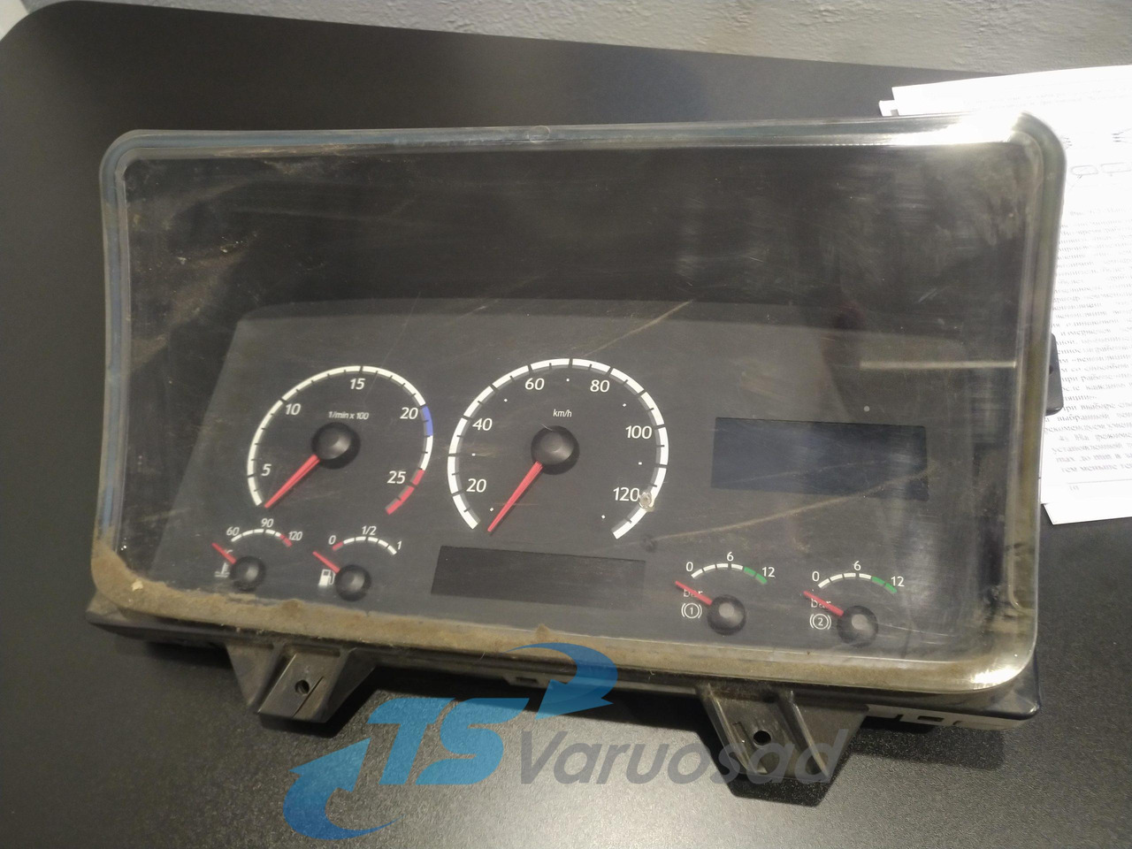 Scania Dashboard 1545993 - Armaturenbrett für LKW: das Bild 1 Scania Dashboard 1545993 - Armaturenbrett für LKW: das Bild 1