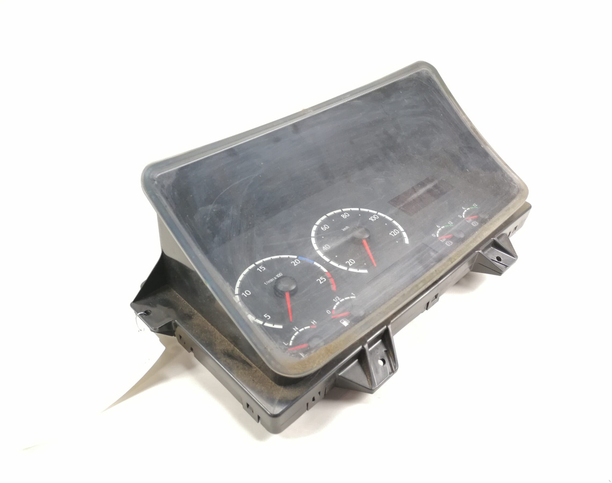 Scania Dashboard 1765222 - Armaturenbrett für LKW: das Bild 1 Scania Dashboard 1765222 - Armaturenbrett für LKW: das Bild 1