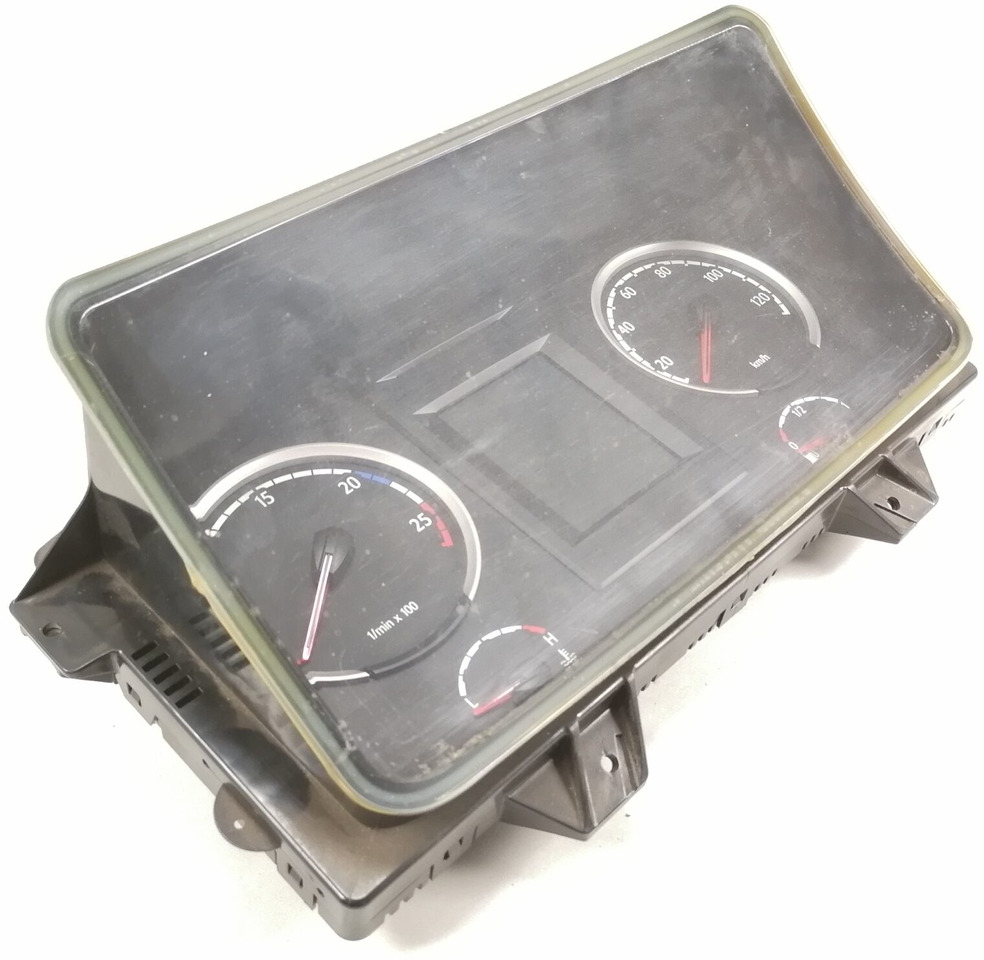Scania Dashboard 1919014 - Armaturenbrett für LKW: das Bild 1 Scania Dashboard 1919014 - Armaturenbrett für LKW: das Bild 1