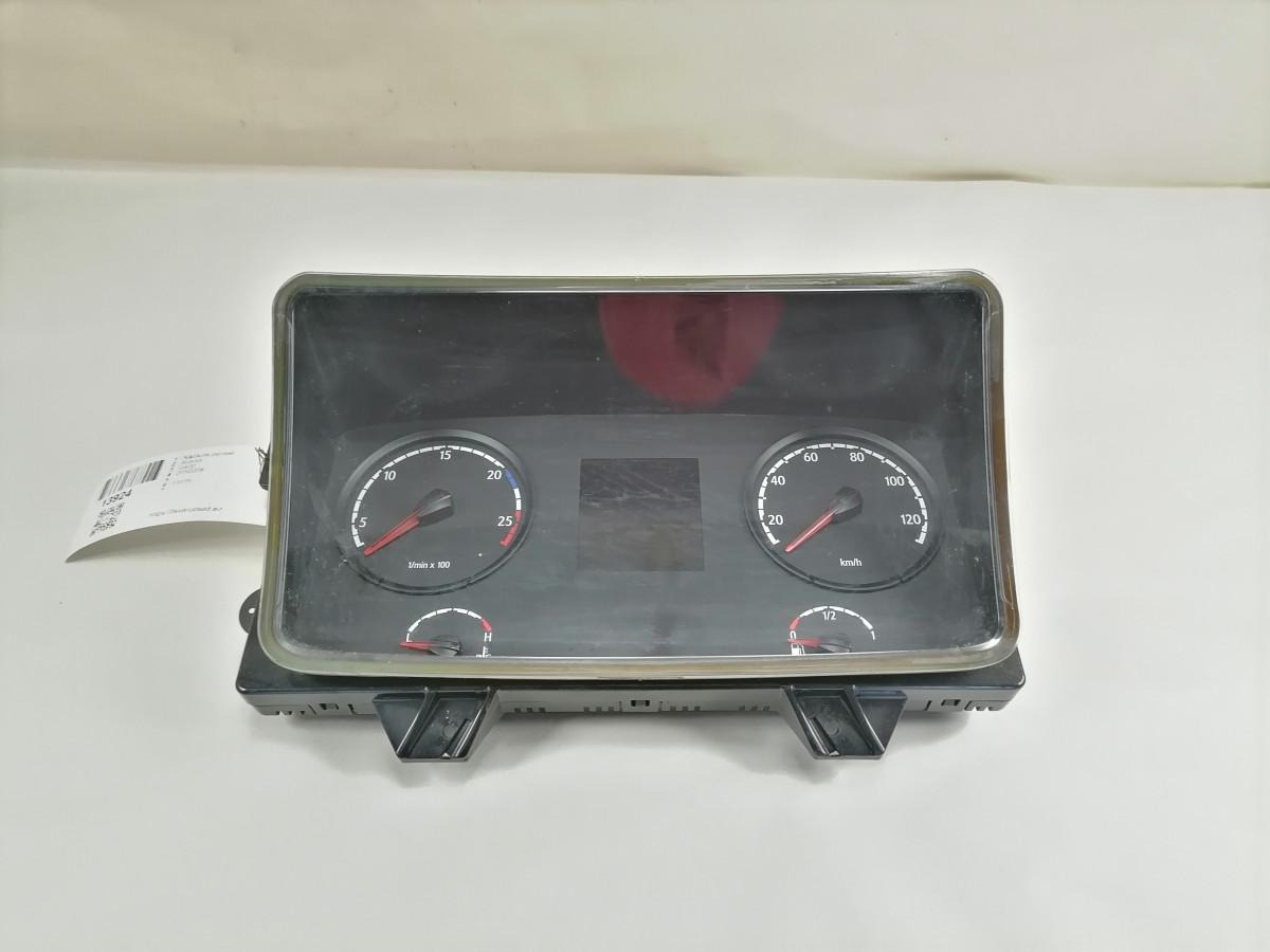 Scania Dashboard 2052208 - Armaturenbrett für LKW: das Bild 1 Scania Dashboard 2052208 - Armaturenbrett für LKW: das Bild 1