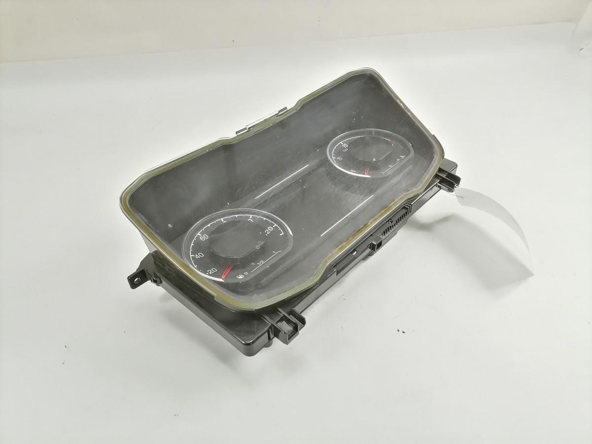 Scania Dashboard 2717542 - Armaturenbrett für LKW: das Bild 2 Scania Dashboard 2717542 - Armaturenbrett für LKW: das Bild 2