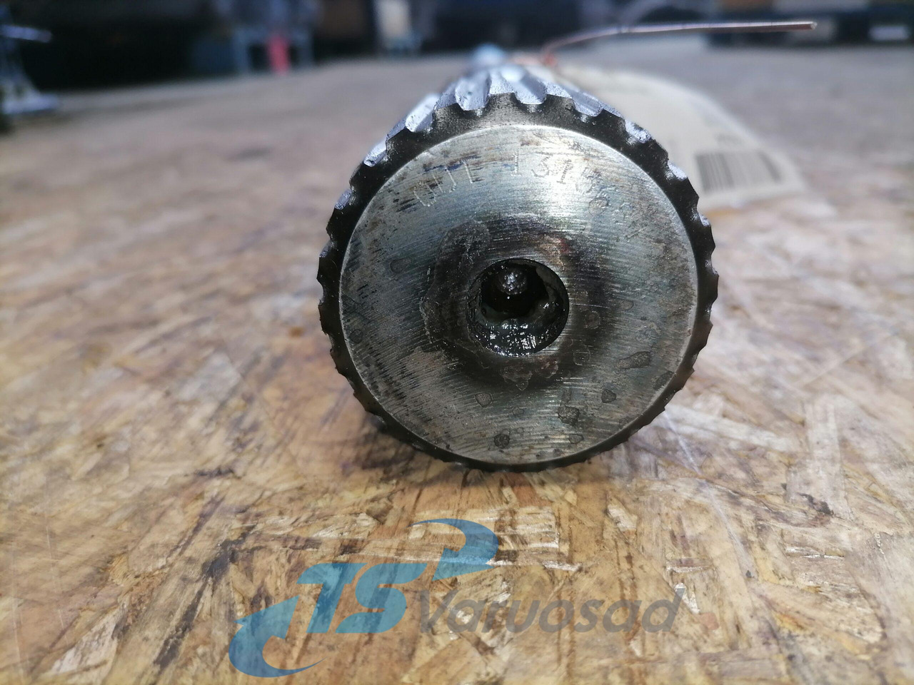 Scania Drive shaft 1315681 - Antriebswelle für LKW: das Bild 3 Scania Drive shaft 1315681 - Antriebswelle für LKW: das Bild 3