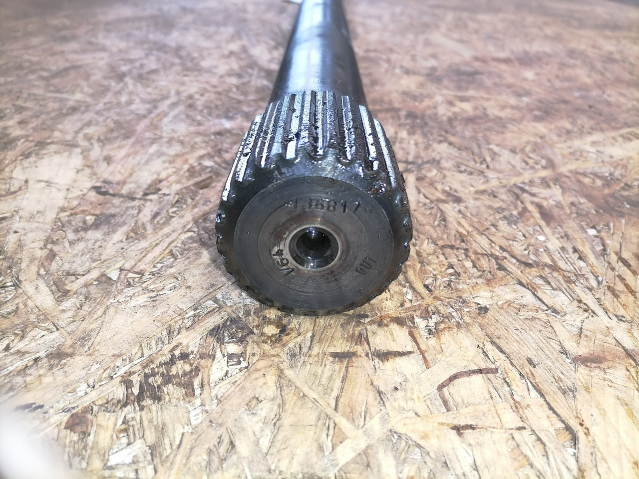 Scania Drive shaft 1368178 - Antriebswelle für LKW: das Bild 4 Scania Drive shaft 1368178 - Antriebswelle für LKW: das Bild 4