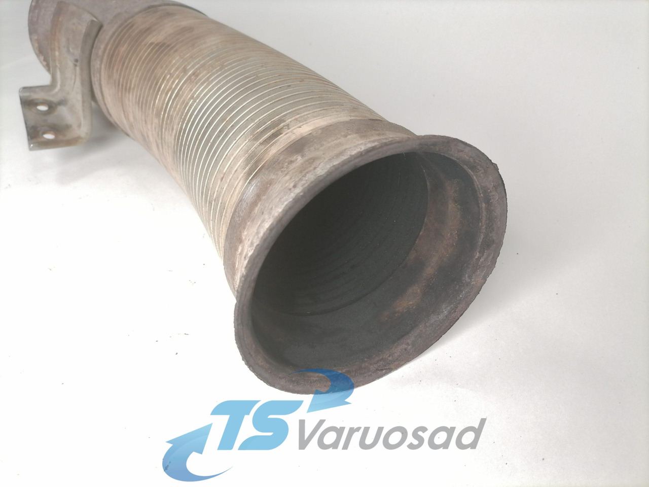 Scania Exhaust pipe 1725993 - Schalldämpfer für LKW: das Bild 2 Scania Exhaust pipe 1725993 - Schalldämpfer für LKW: das Bild 2