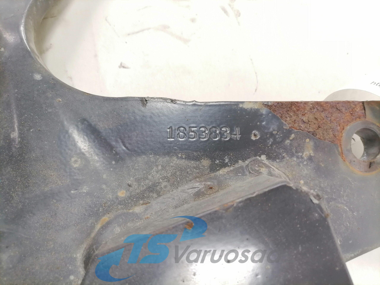 Scania Front bumper carrier 1853834 - Stoßstange für LKW: das Bild 3 Scania Front bumper carrier 1853834 - Stoßstange für LKW: das Bild 3