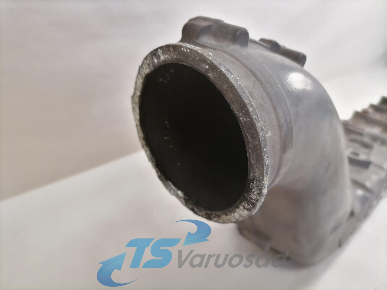 Scania Intake mainfold 1893329 - Ansaugkrümmer für LKW: das Bild 2 Scania Intake mainfold 1893329 - Ansaugkrümmer für LKW: das Bild 2