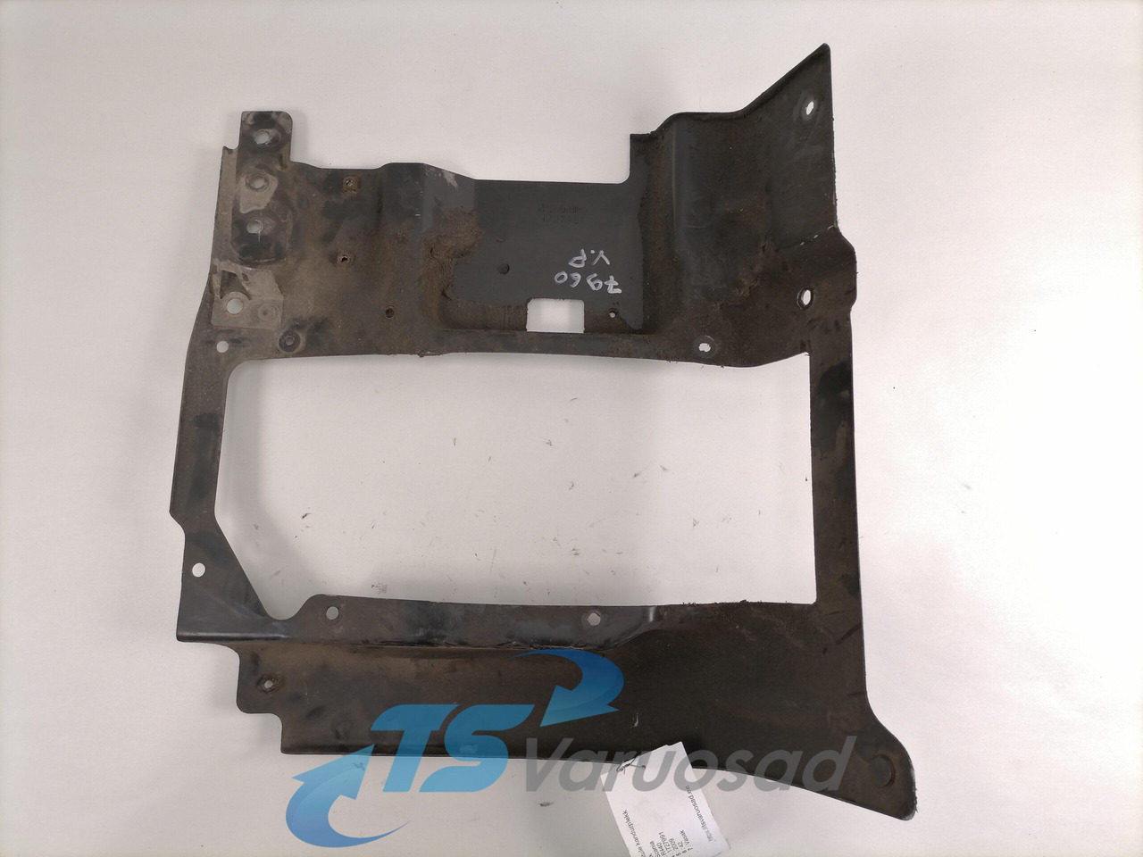 Scania Light bracket 1727991 - Lichter/ Leuchten für LKW: das Bild 3 Scania Light bracket 1727991 - Lichter/ Leuchten für LKW: das Bild 3