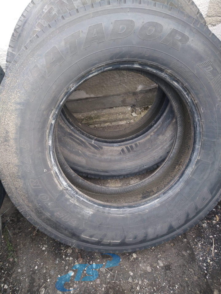 Scania Matador 315/70 R22,5 31570R225 - Felgen und Reifen für LKW: das Bild 2 Scania Matador 315/70 R22,5 31570R225 - Felgen und Reifen für LKW: das Bild 2