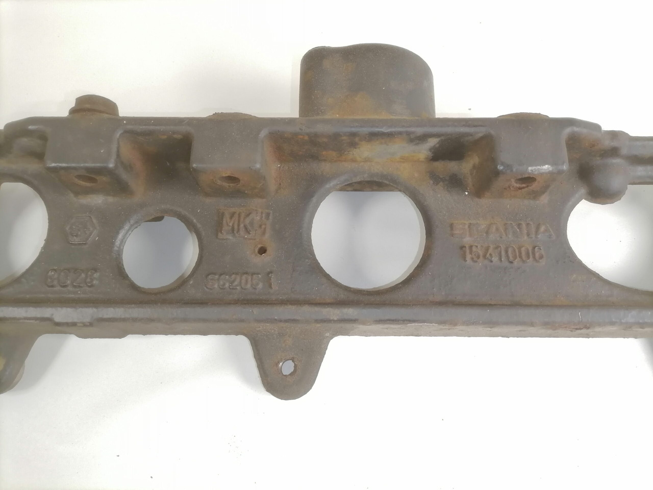 Scania Muffler carrier 1541006 - Schalldämpfer für LKW: das Bild 3 Scania Muffler carrier 1541006 - Schalldämpfer für LKW: das Bild 3