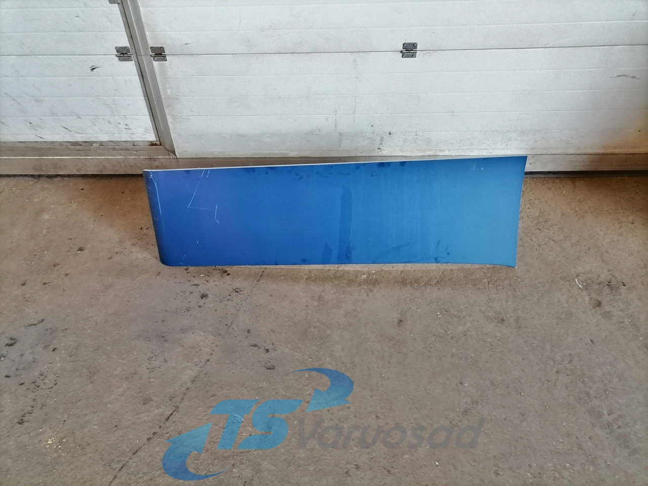 Scania Scania cab wind deflector, right side 1348522 - Aeropack/ Spoiler für LKW: das Bild 1 Scania Scania cab wind deflector, right side 1348522 - Aeropack/ Spoiler für LKW: das Bild 1