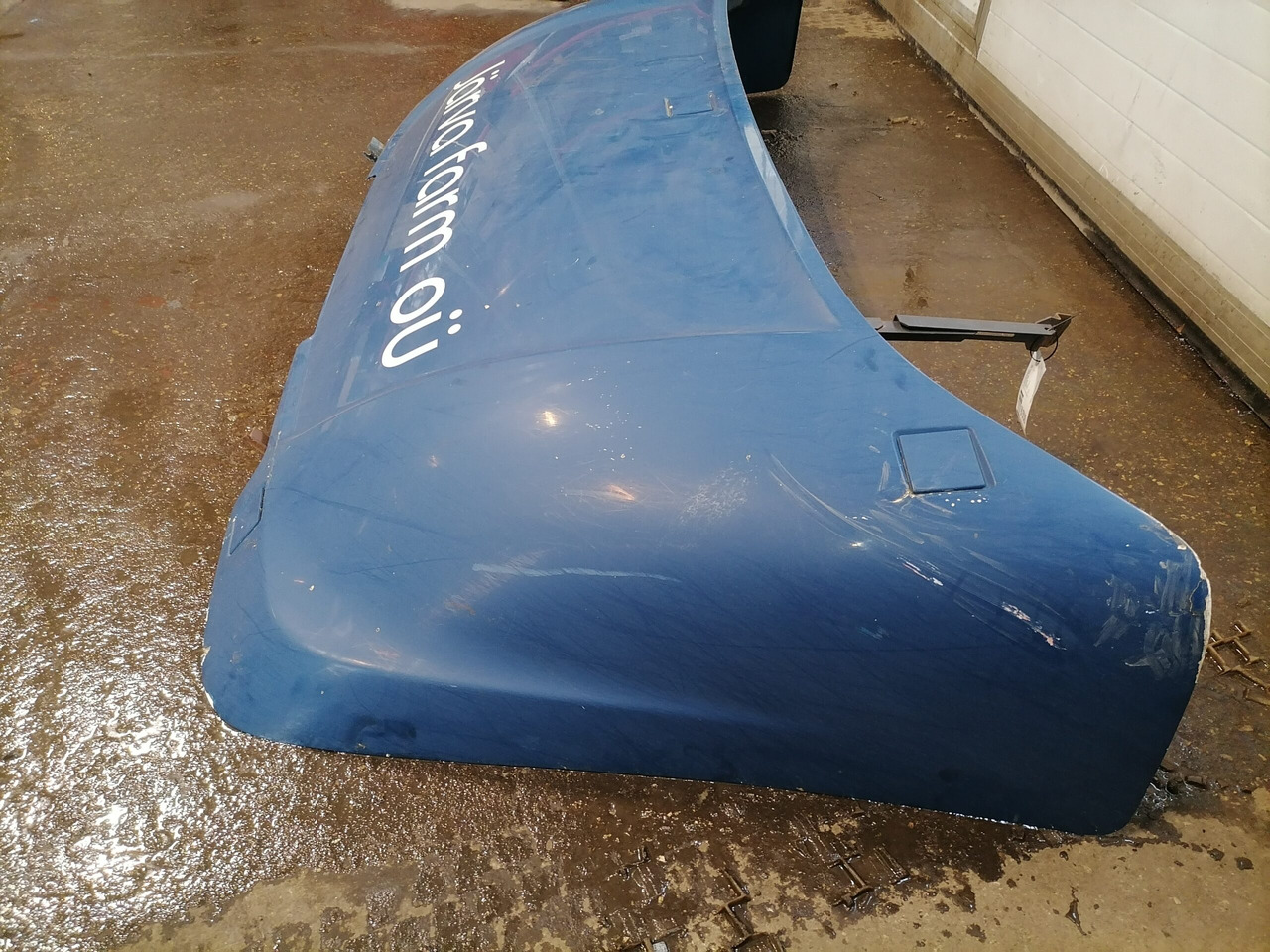 Scania Scania cab wind deflector, roof 1757973 - Aeropack/ Spoiler für LKW: das Bild 3 Scania Scania cab wind deflector, roof 1757973 - Aeropack/ Spoiler für LKW: das Bild 3