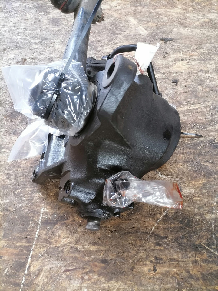 Scania Steering box 1353044 - Lenkgetriebe für LKW: das Bild 5 Scania Steering box 1353044 - Lenkgetriebe für LKW: das Bild 5