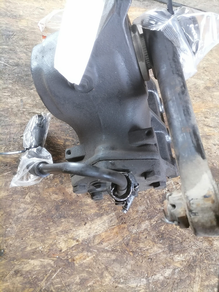 Scania Steering box 1353044 - Lenkgetriebe für LKW: das Bild 3 Scania Steering box 1353044 - Lenkgetriebe für LKW: das Bild 3