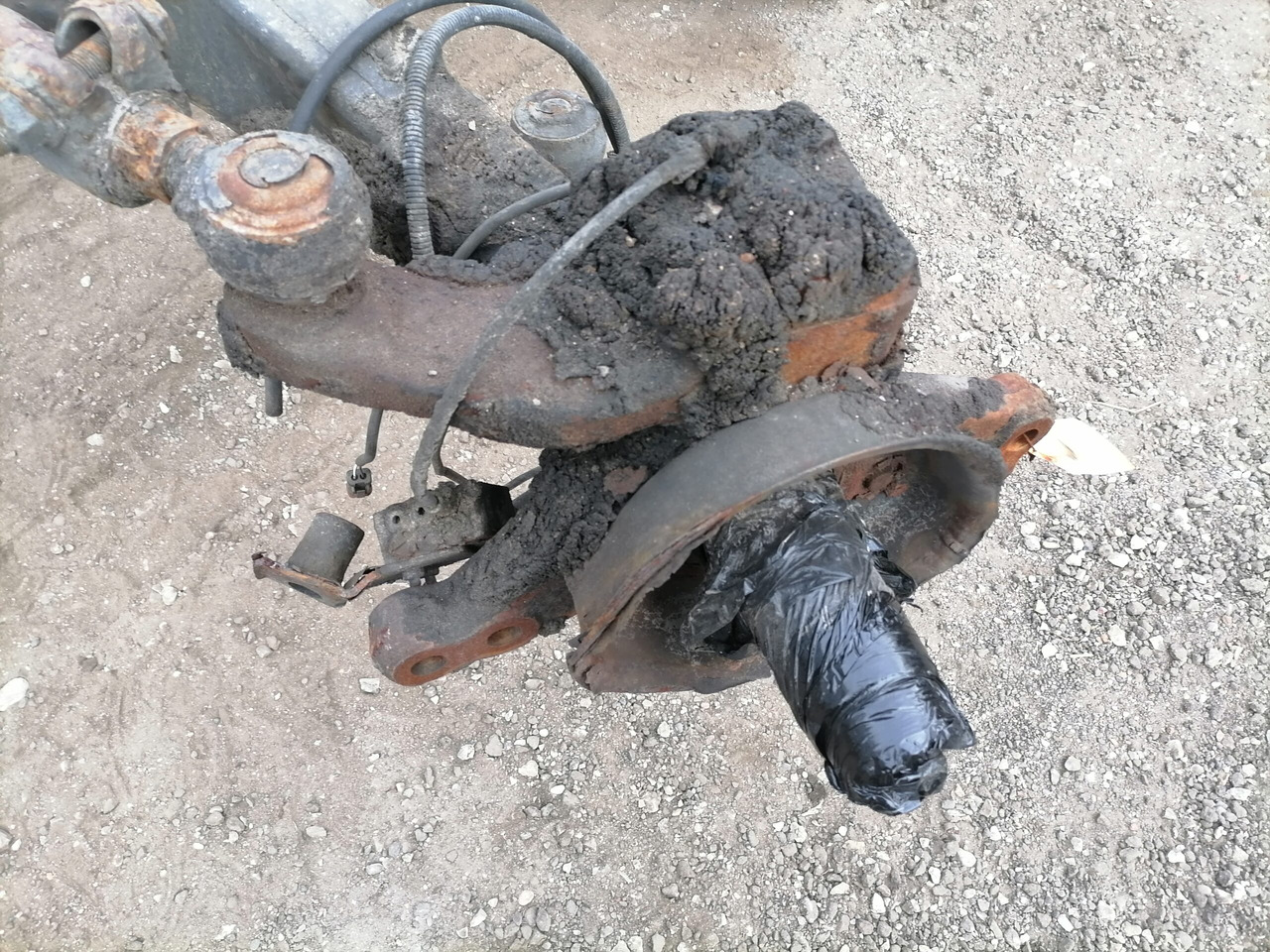 Scania Steering knuckle 1895928 - Achse und Teile für LKW: das Bild 1 Scania Steering knuckle 1895928 - Achse und Teile für LKW: das Bild 1
