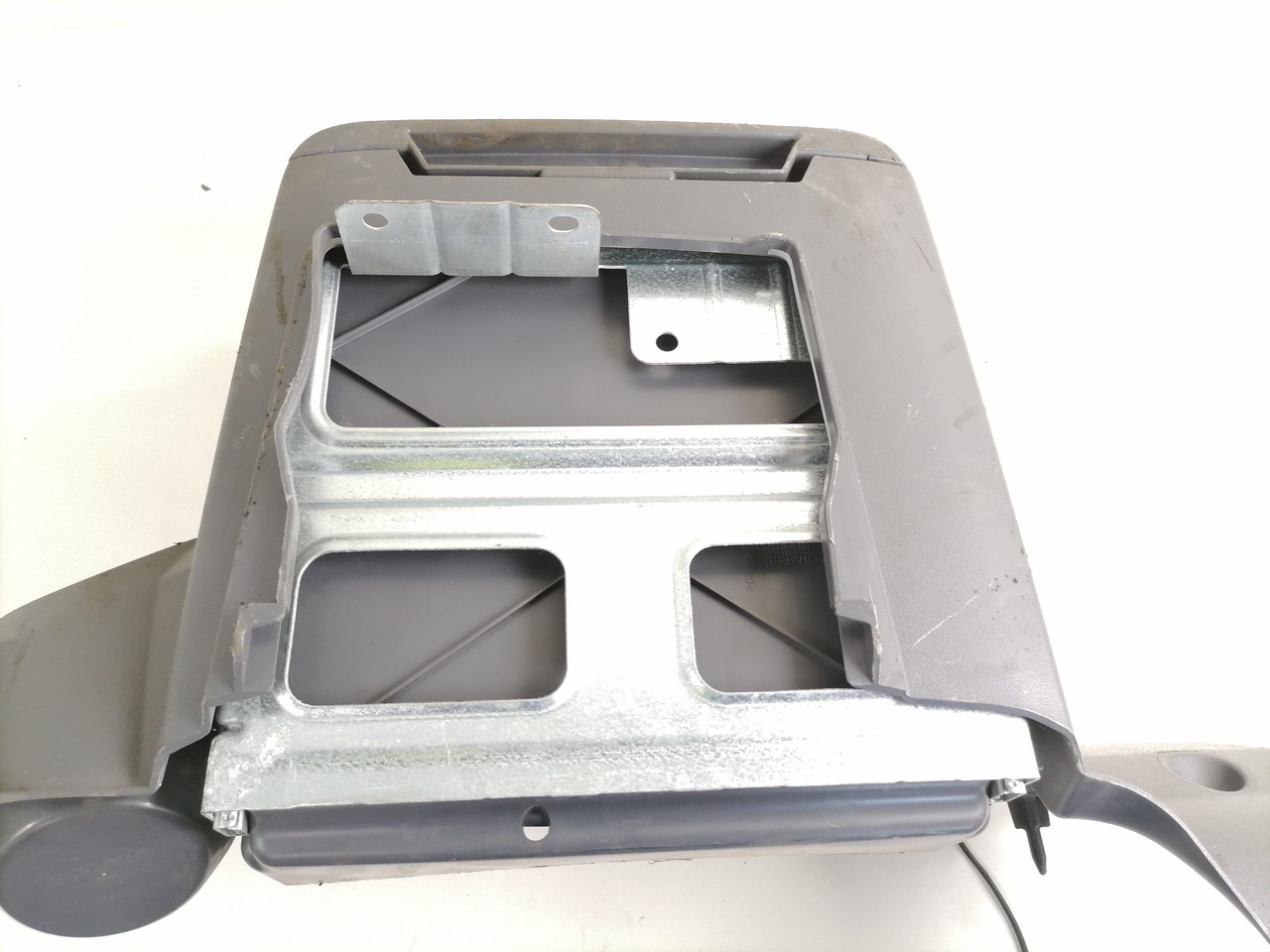 Universalteil für LKW Scania Tool box 1728514: das Bild 6