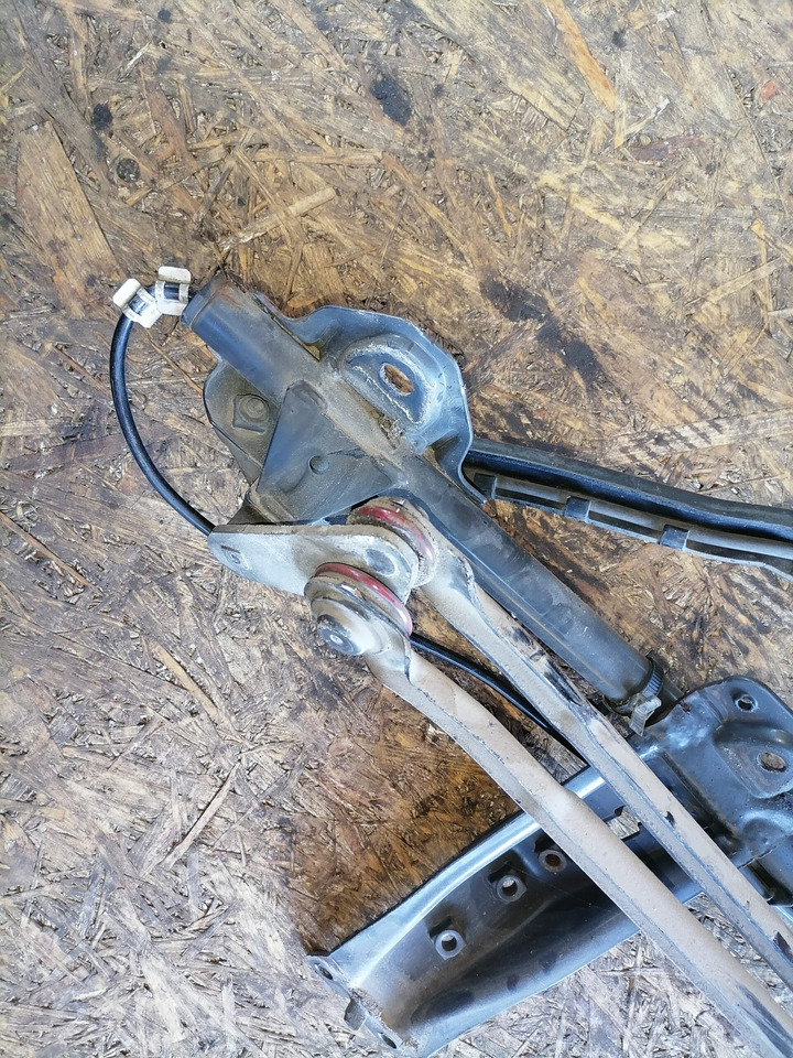 Scania Wiper frame 1765183 - Scheibenwischer für LKW: das Bild 2 Scania Wiper frame 1765183 - Scheibenwischer für LKW: das Bild 2