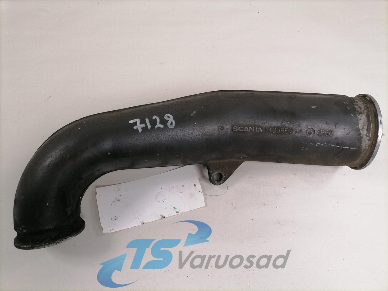 Scania intercooler pipe 1405557 - Interkühler für LKW: das Bild 1 Scania intercooler pipe 1405557 - Interkühler für LKW: das Bild 1