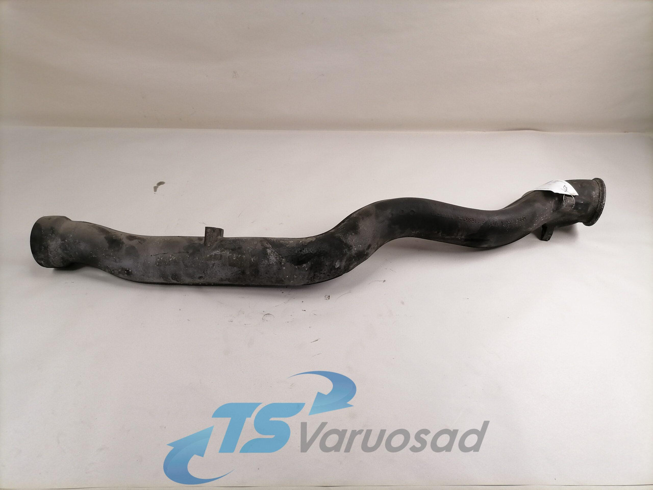 Scania intercooler pipe 1449531 - Interkühler für LKW: das Bild 1 Scania intercooler pipe 1449531 - Interkühler für LKW: das Bild 1