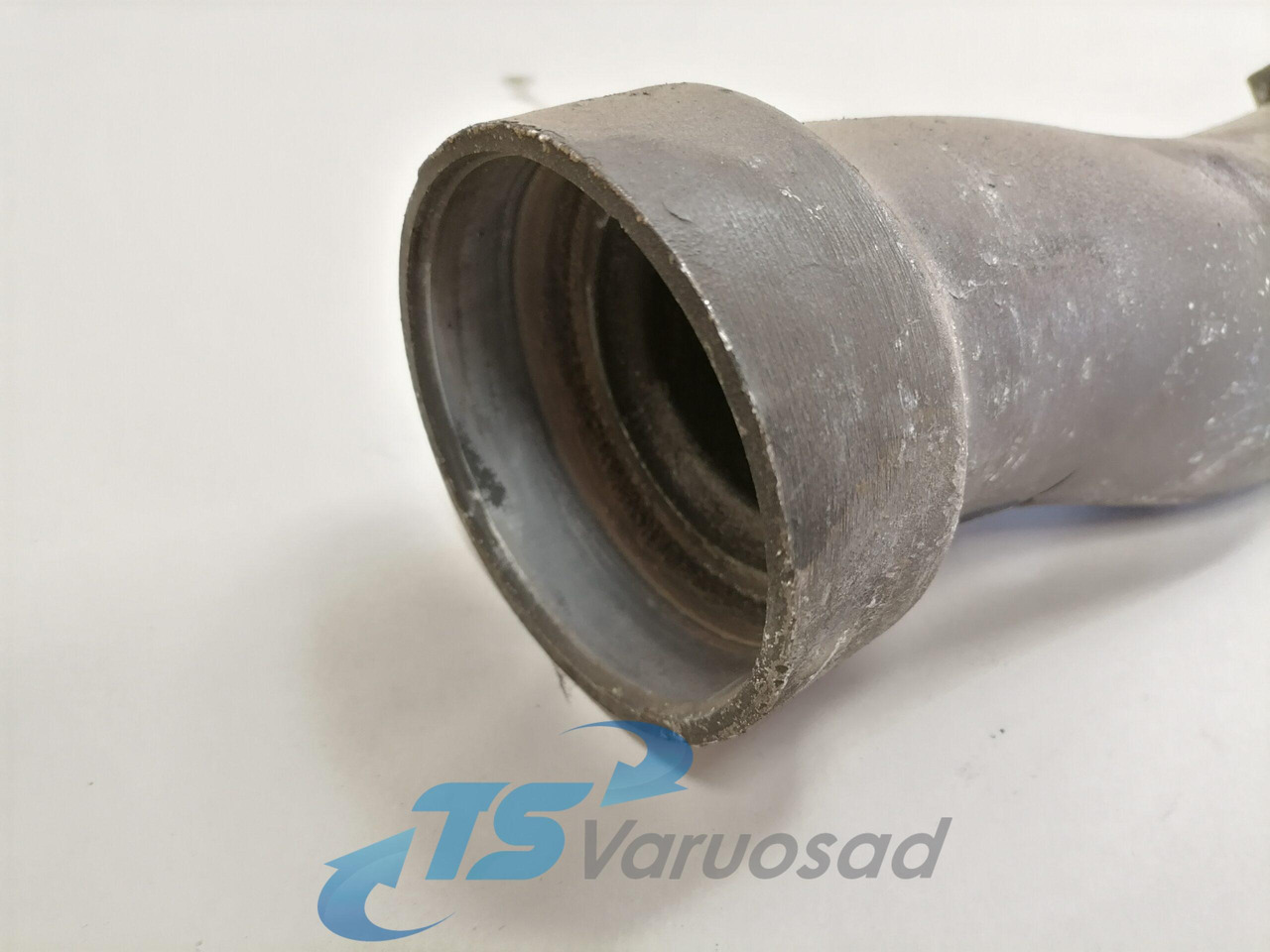 Scania intercooler pipe 1449531 - Interkühler für LKW: das Bild 4 Scania intercooler pipe 1449531 - Interkühler für LKW: das Bild 4