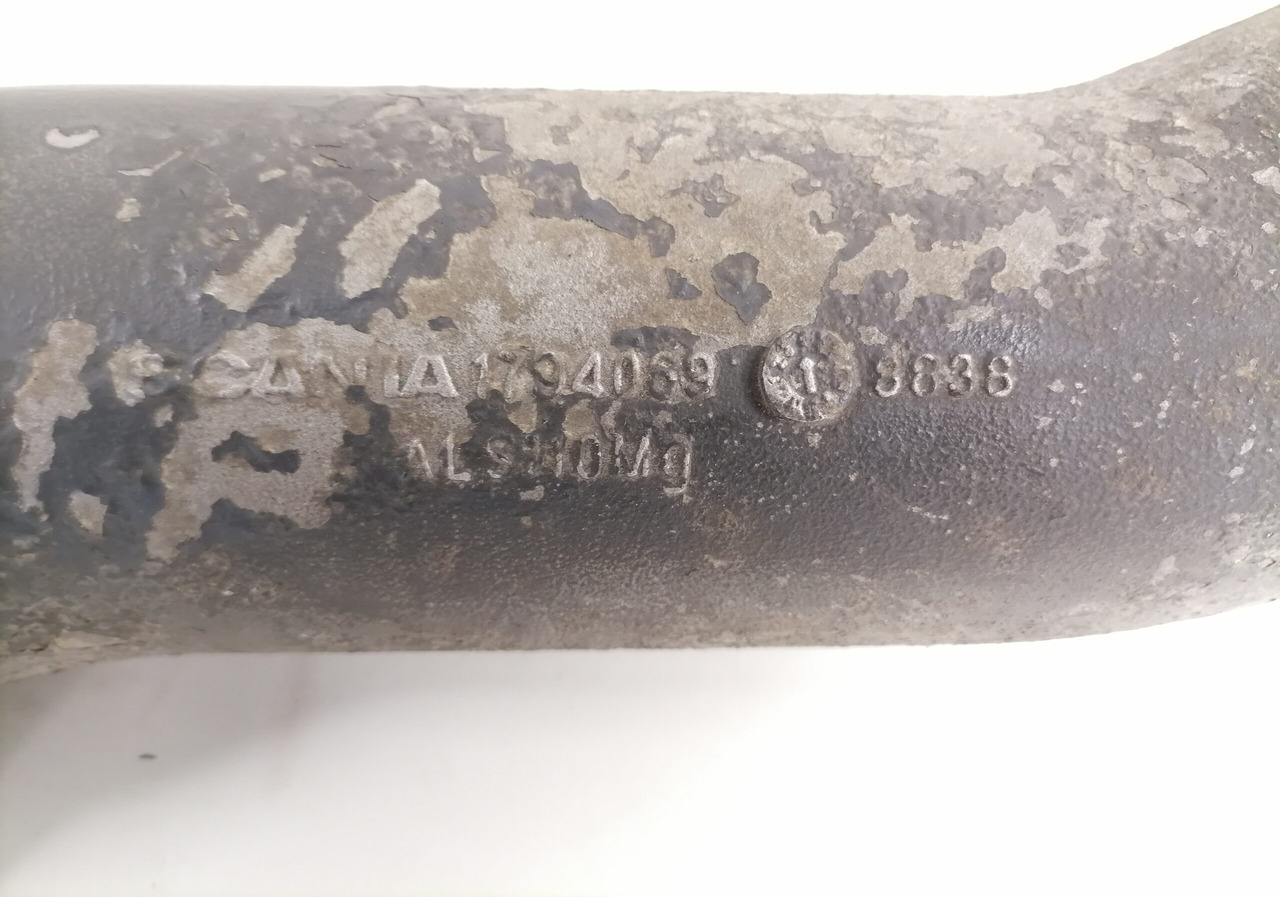 Scania intercooler pipe 1794069 - Interkühler für LKW: das Bild 3 Scania intercooler pipe 1794069 - Interkühler für LKW: das Bild 3