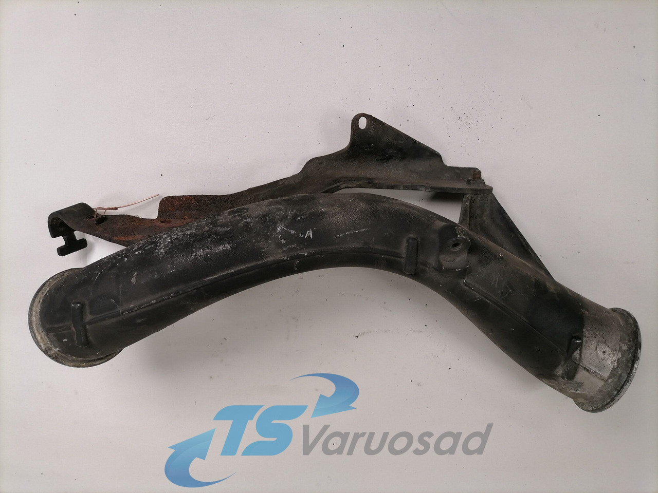 Scania intercooler pipe 1795771 - Interkühler für LKW: das Bild 1 Scania intercooler pipe 1795771 - Interkühler für LKW: das Bild 1