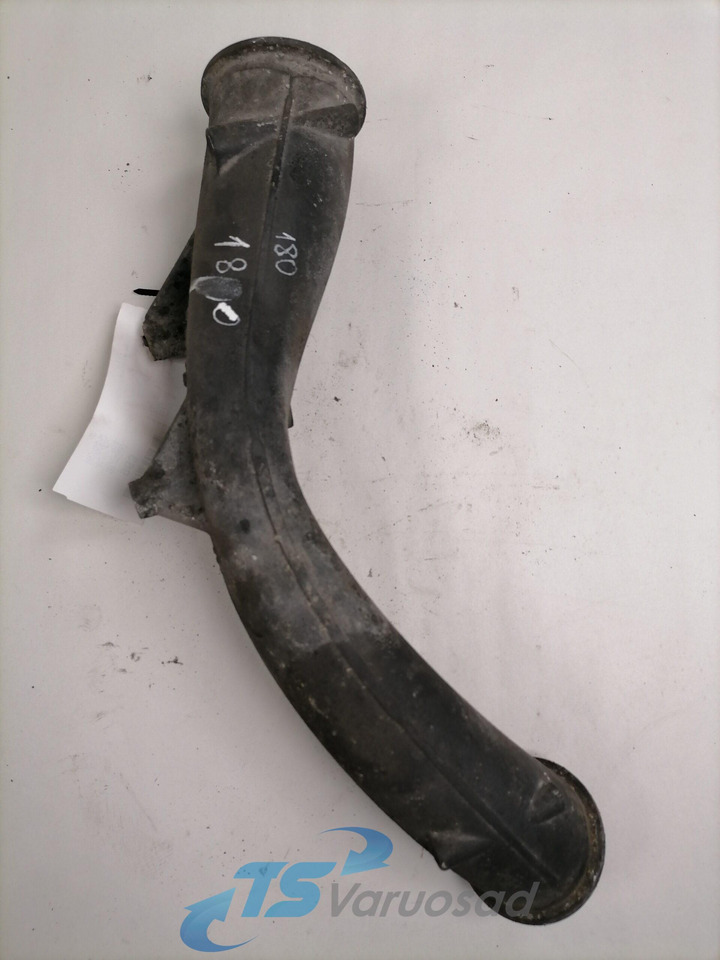 Scania intercooler pipe 1813102 - Interkühler für LKW: das Bild 1 Scania intercooler pipe 1813102 - Interkühler für LKW: das Bild 1