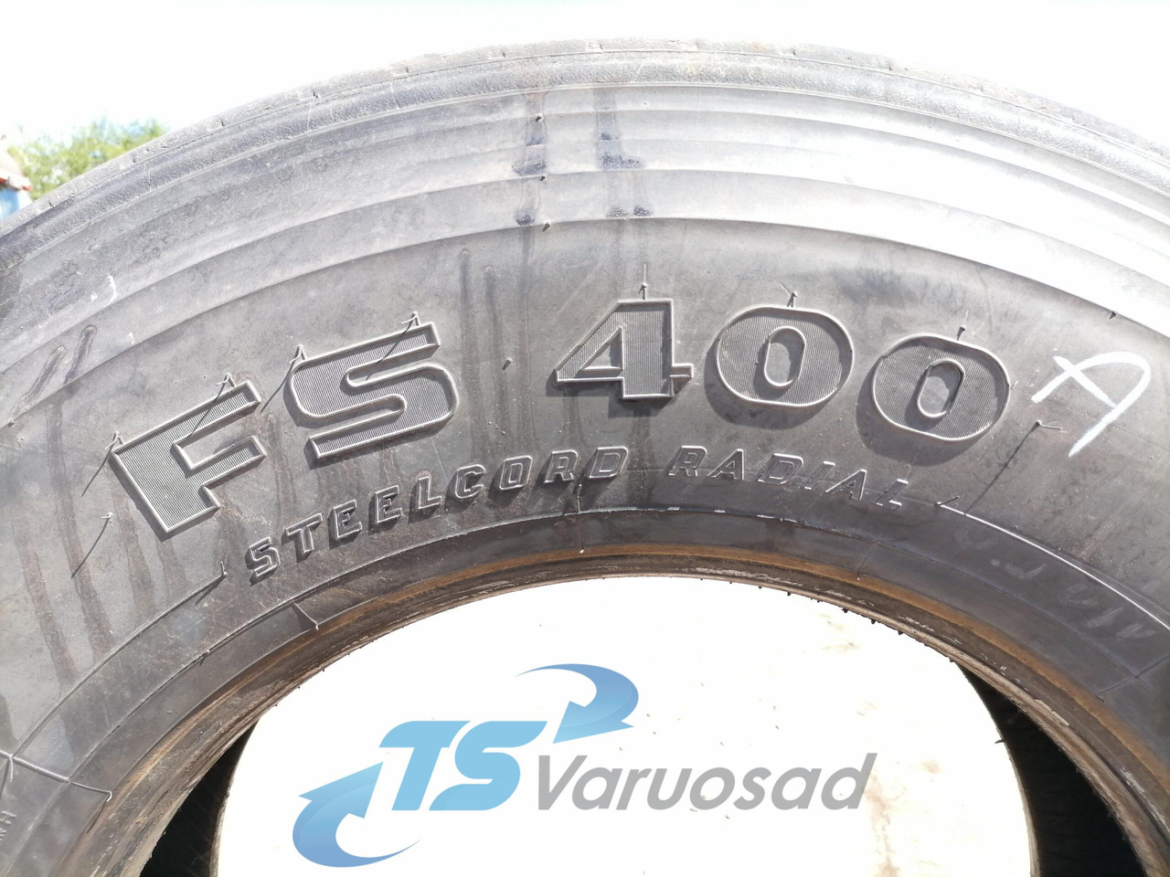 Universaalne Firestone FS400 295/80 R22,5 29580R225 - Felgen und Reifen für LKW: das Bild 3 Universaalne Firestone FS400 295/80 R22,5 29580R225 - Felgen und Reifen für LKW: das Bild 3