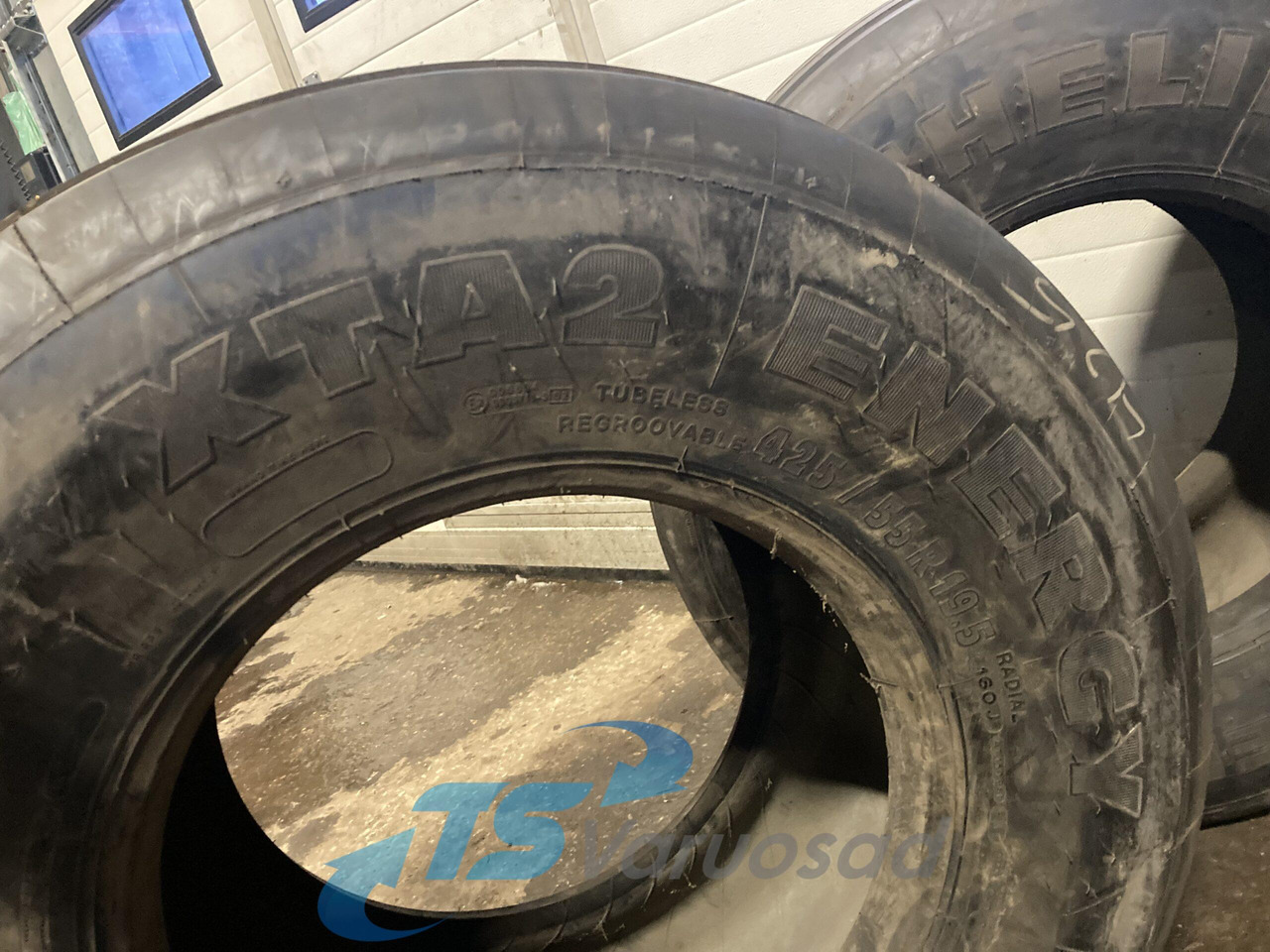 Universaalne Michelin 425/55R19,5 42555R195 - Felgen und Reifen für LKW: das Bild 5 Universaalne Michelin 425/55R19,5 42555R195 - Felgen und Reifen für LKW: das Bild 5