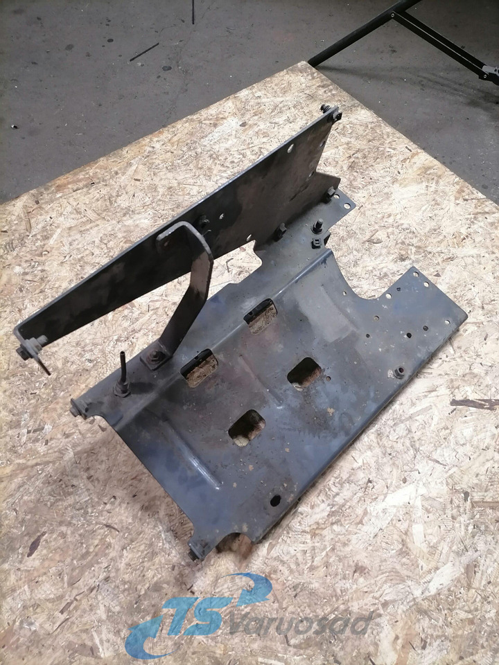 Volvo Air balloon carrier 20720904 - Universalteil für LKW: das Bild 5 Volvo Air balloon carrier 20720904 - Universalteil für LKW: das Bild 5