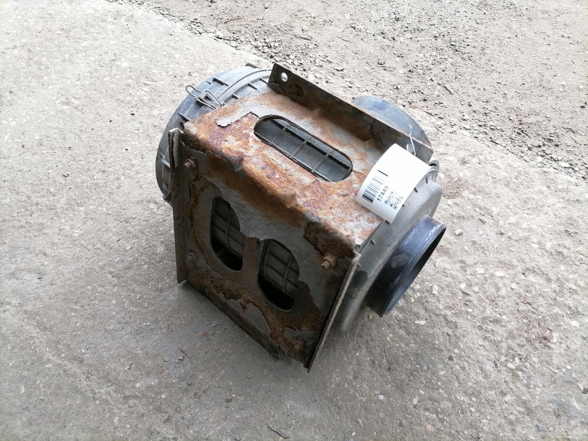 Volvo Air filter housing 20707665 - Luftansaugsystem für LKW: das Bild 4 Volvo Air filter housing 20707665 - Luftansaugsystem für LKW: das Bild 4